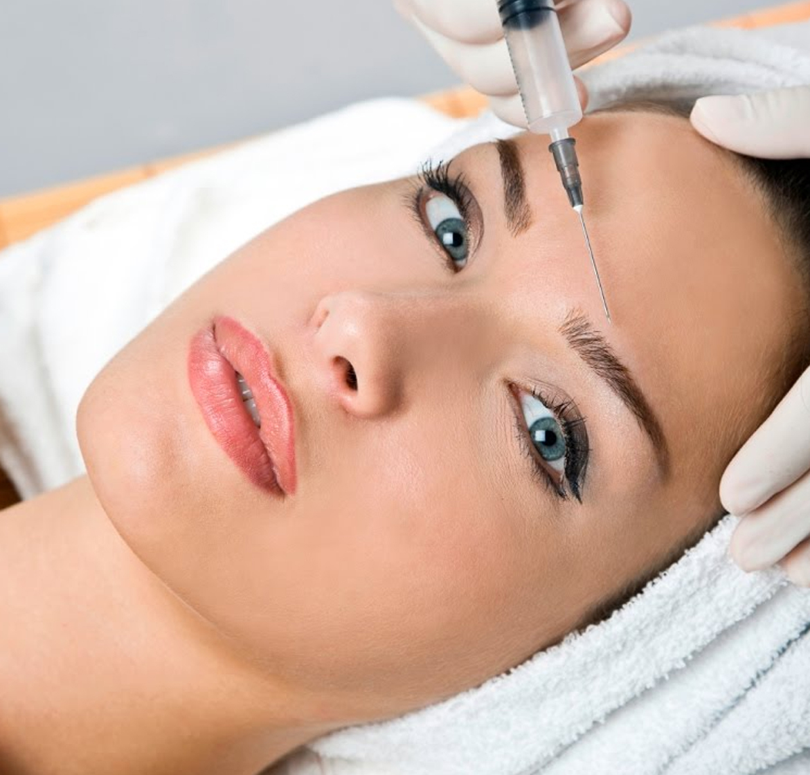 Acne scar reduction and skin rejuvenation by expert dermatologist Kochi
